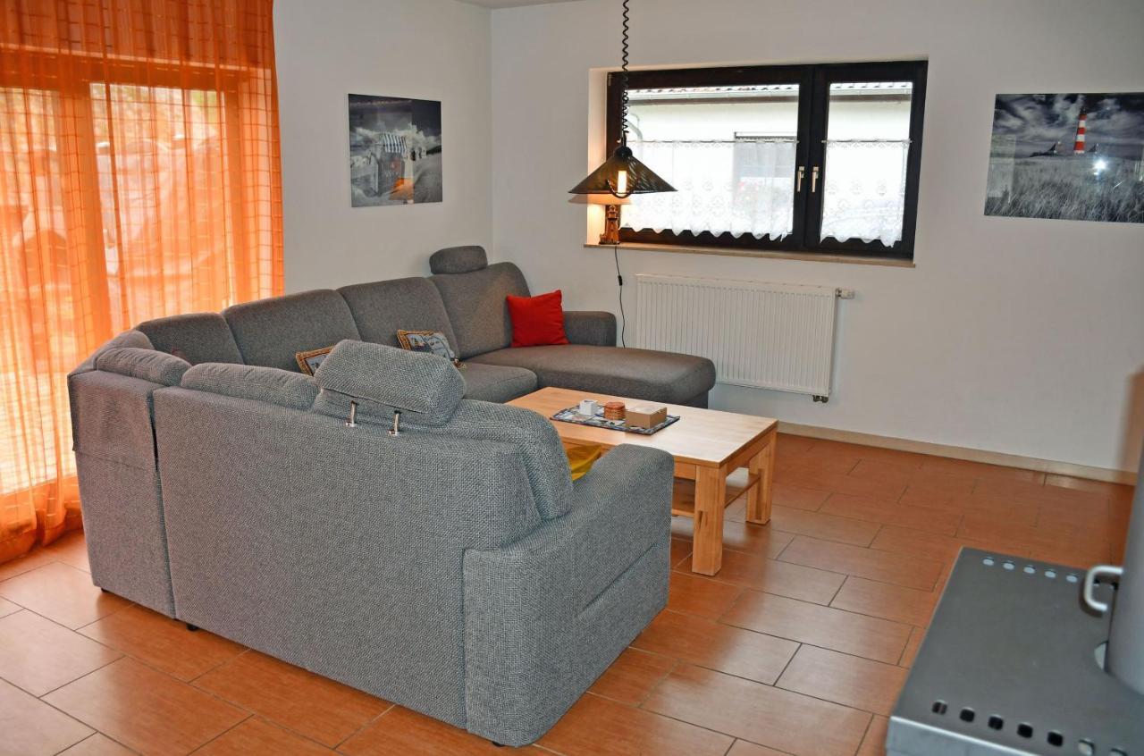 Schoenes Ferienhaus Mit Kamin Und Sauna Im Ostseebad Sellin ภายนอก รูปภาพ