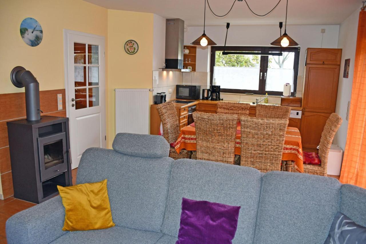 Schoenes Ferienhaus Mit Kamin Und Sauna Im Ostseebad Sellin ภายนอก รูปภาพ