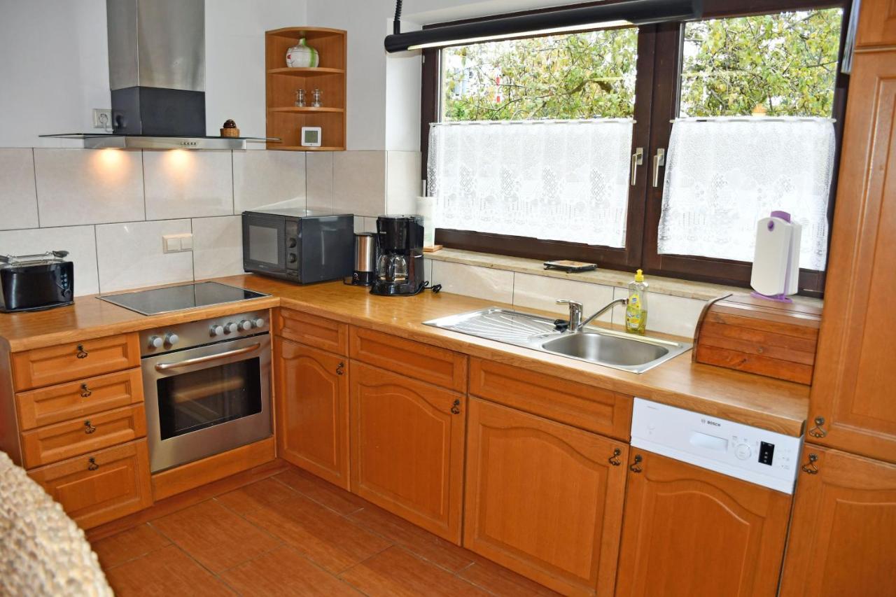 Schoenes Ferienhaus Mit Kamin Und Sauna Im Ostseebad Sellin ภายนอก รูปภาพ